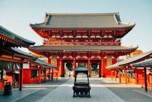 El elevado volumen de visitantes obliga al Japón a establecer límites diarios en lugares emblemáticos